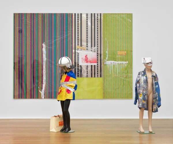 Isa Genzken: "MACH DICH HÜBSCH" in het Stedelijk