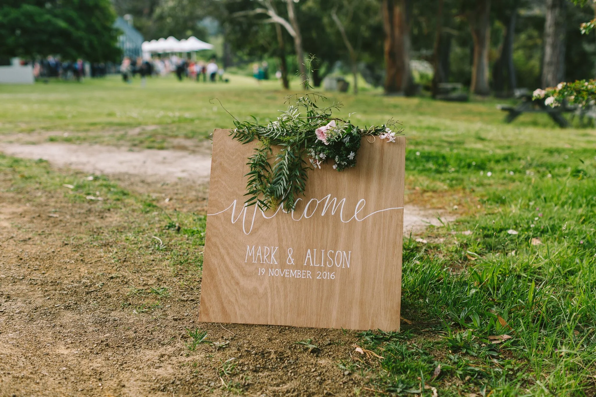 Alison + Mark | wedding styling by Rebecca Ellie Studio. Venue Peppermint Bay , Tasmania. Photography by Fred & Hannah .