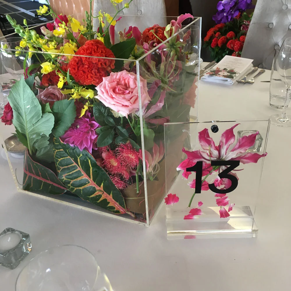 Acrylic-Box-&-Table-No.jpg