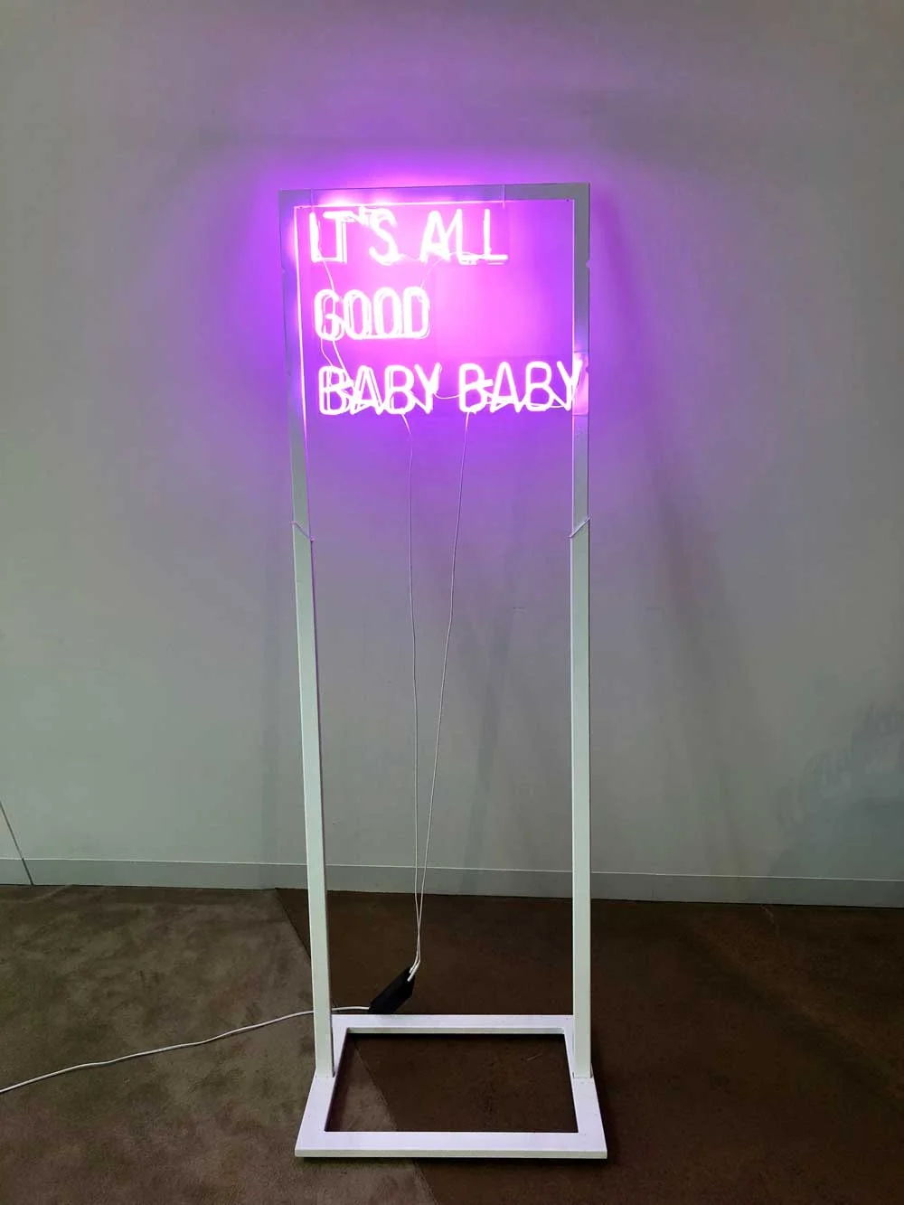 White-stand.jpg