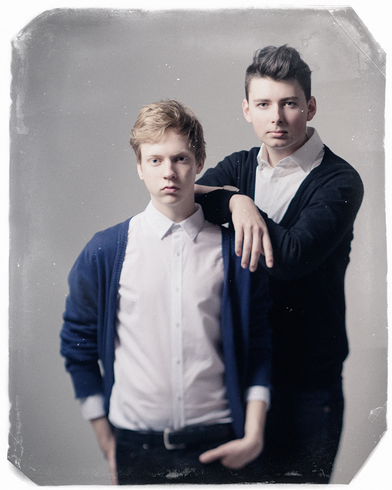 Fota genom en storformatskamera