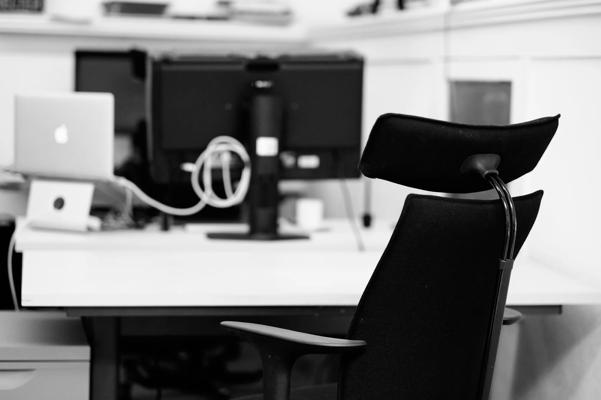 Ledig kontorsplats med tillgång till fotostudio