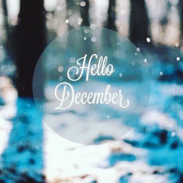 Hello 1st of December ❄️ 

How has the 1st of December got you feeling this morning? 

My children are up, crazy for the advent calendar and their energy lifts mine ✨ I&rsquo;m hopeful and positive for December 💕

Have an amazing day! 

#december #f