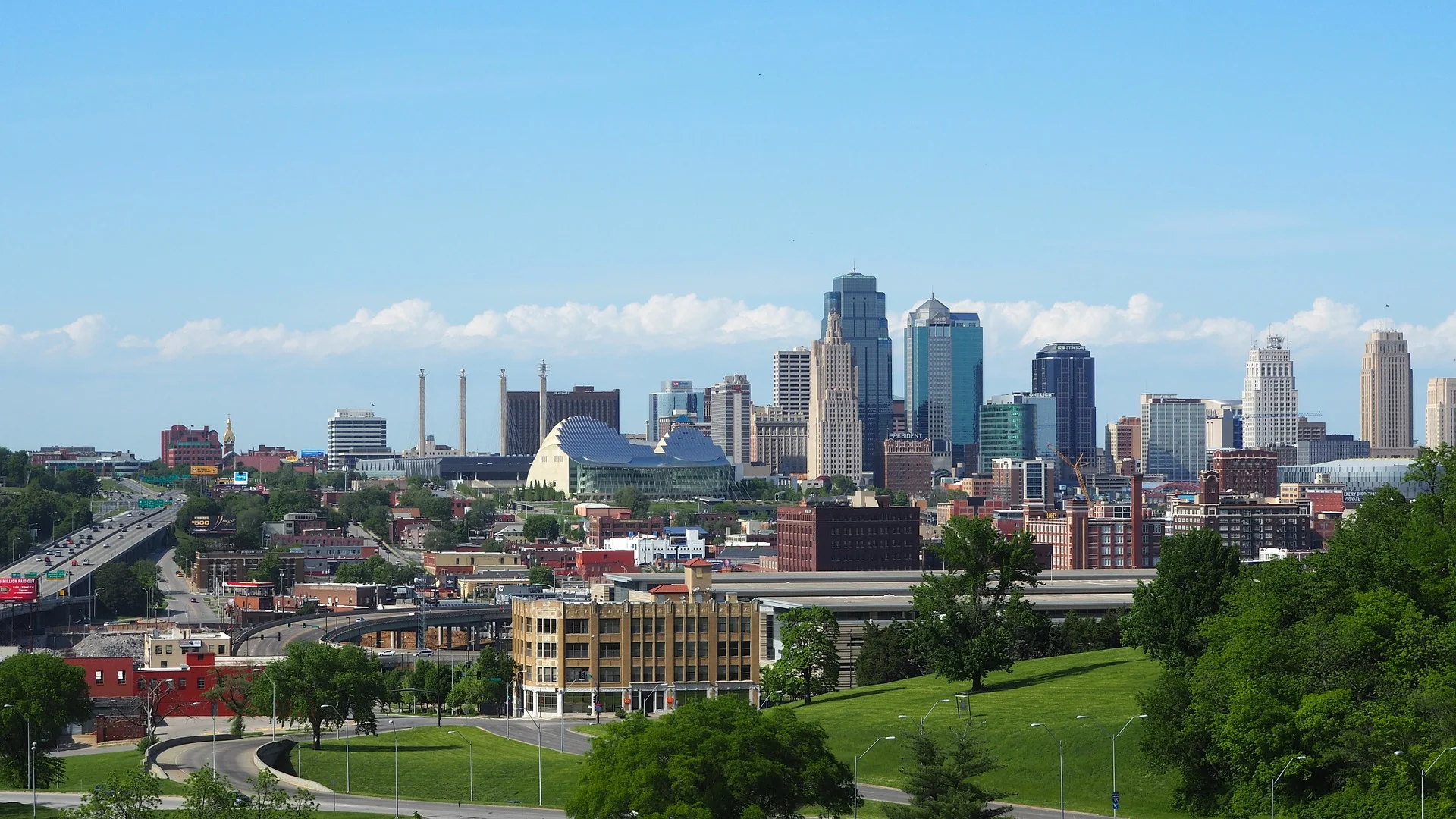 kansas-city-1380036_1920.jpg