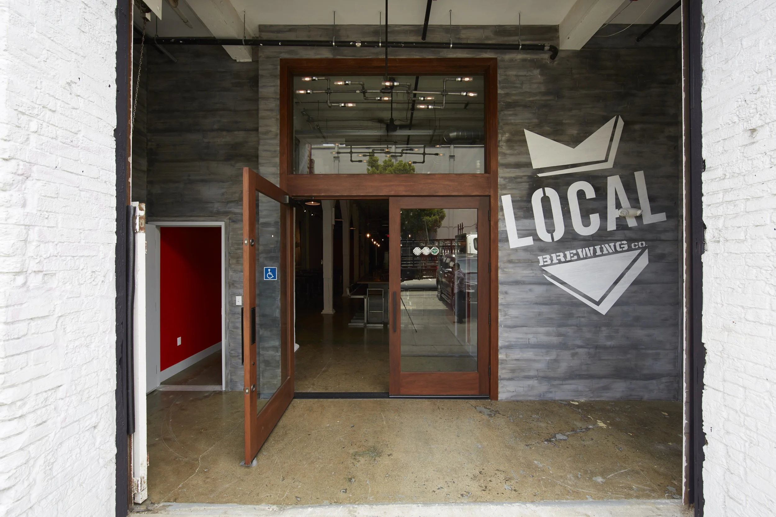 LocalBrewingCO__Q1B6125.jpg