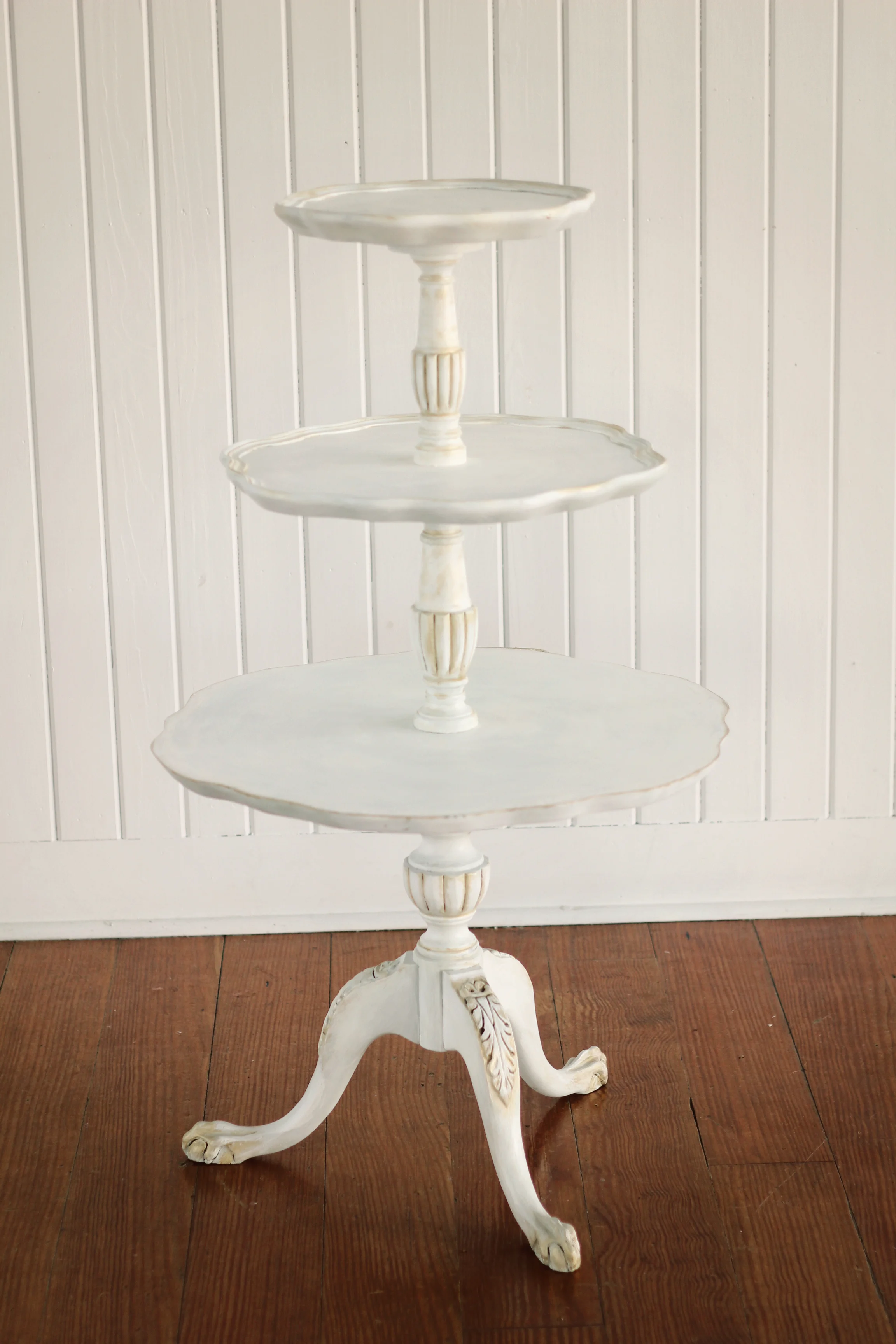 Three tier table