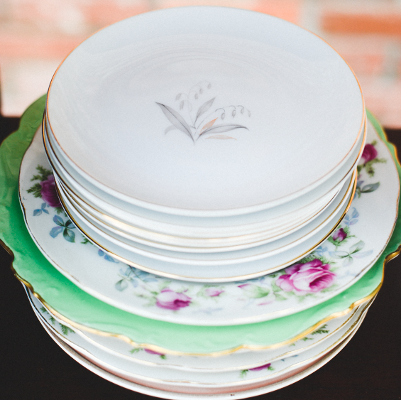 antique-dessert-plates.jpg