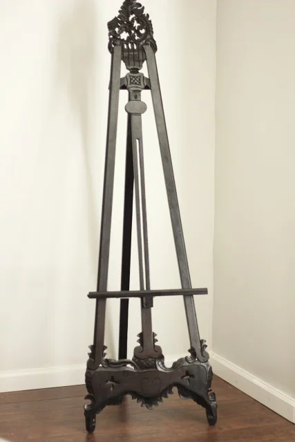 Napoleon Easel 