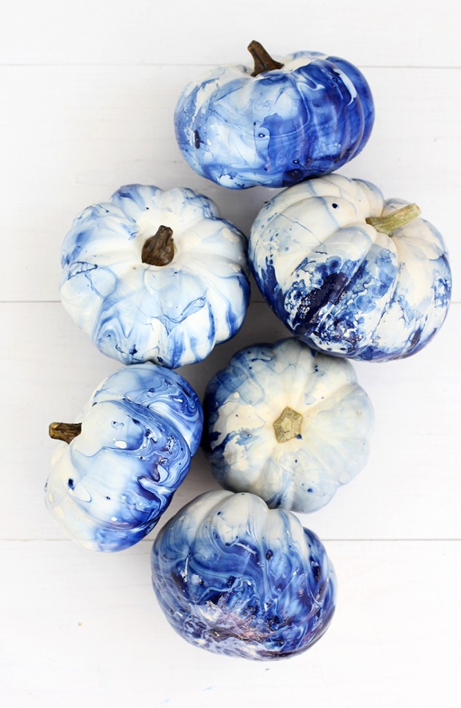  This tie-dye effect would be a fun craft for the kids. Photo:  Alice and Lois  