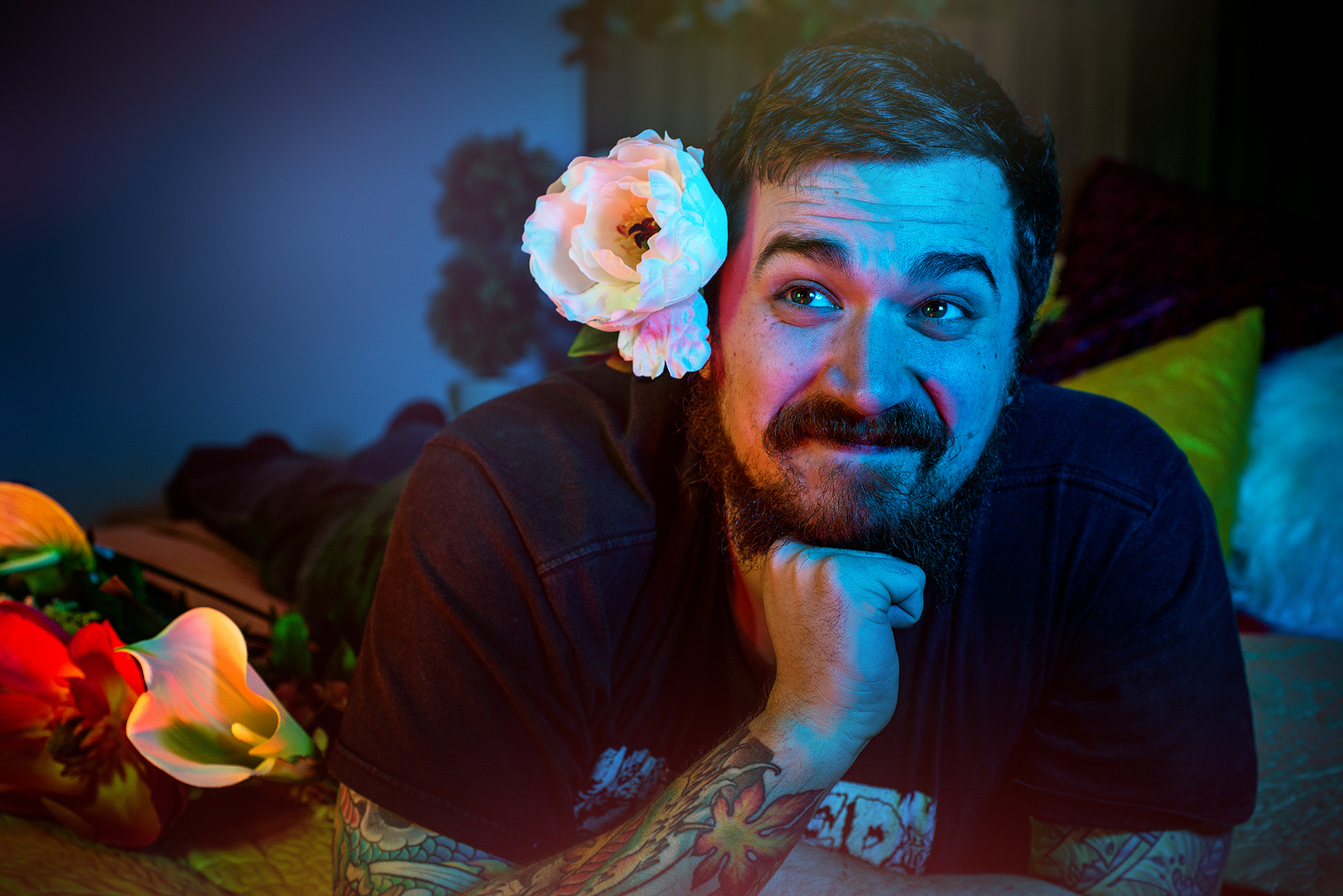 Gaffer Jarvis basking in his own lighting.