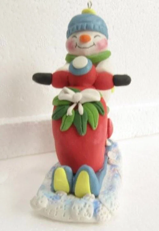 2 susie zipping through the snow.jpg