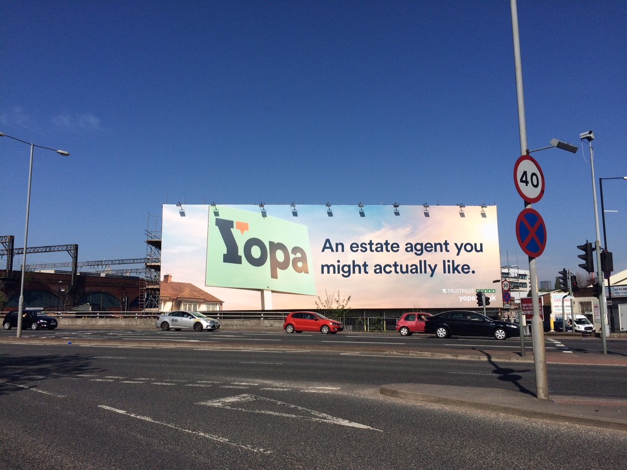 Yopa Manchester Piccadilly Station Approach POP (1).JPG