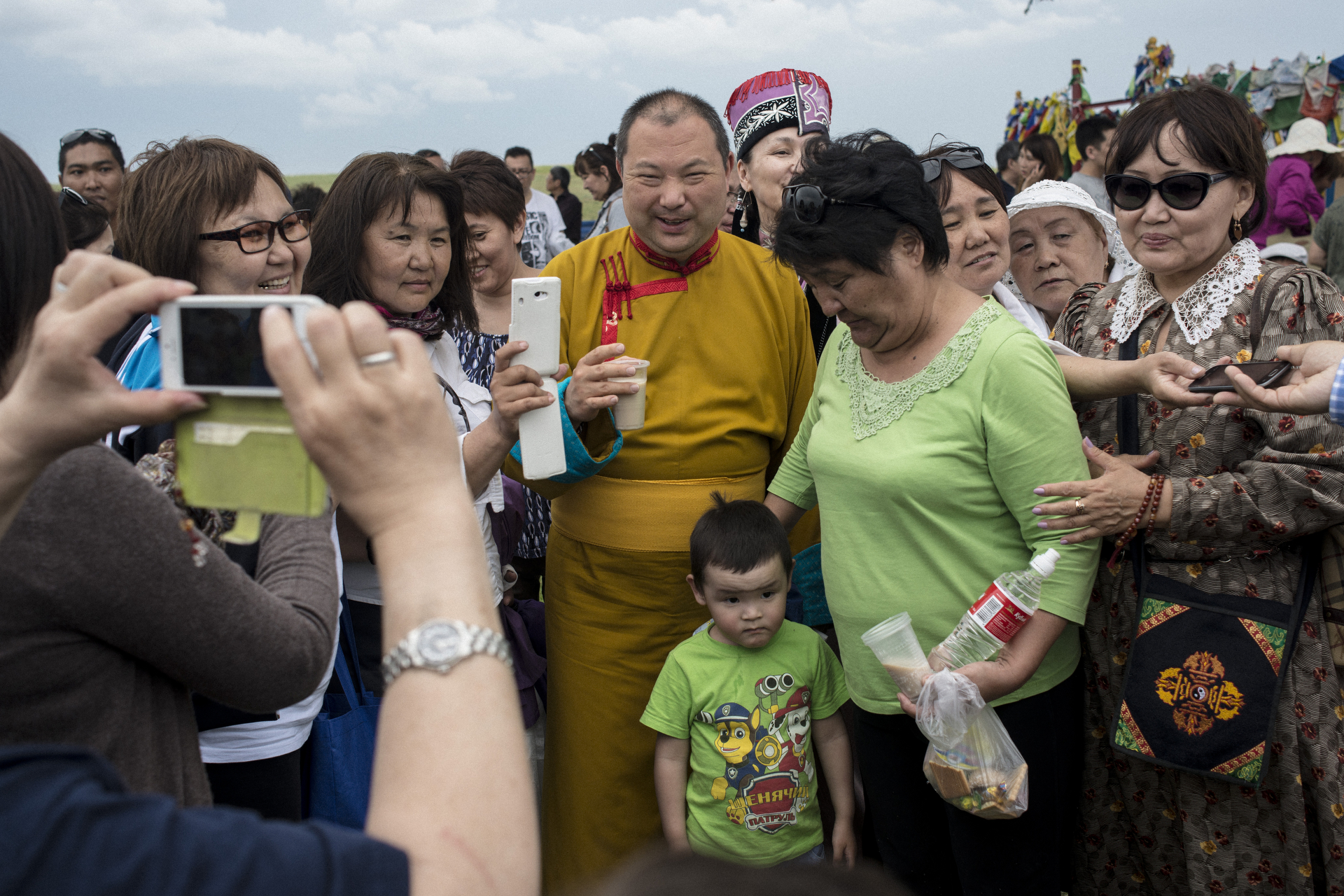  Erdne Ombadykow (center) is the religious leader and spiritual head of buddhist kalmyks. Most know as Telo Tulku Rimpoche, he is the 14th successor of Dalai Lama. &nbsp;Born in USA from kalmyks immigrants he share his life between Elista and Erie, C