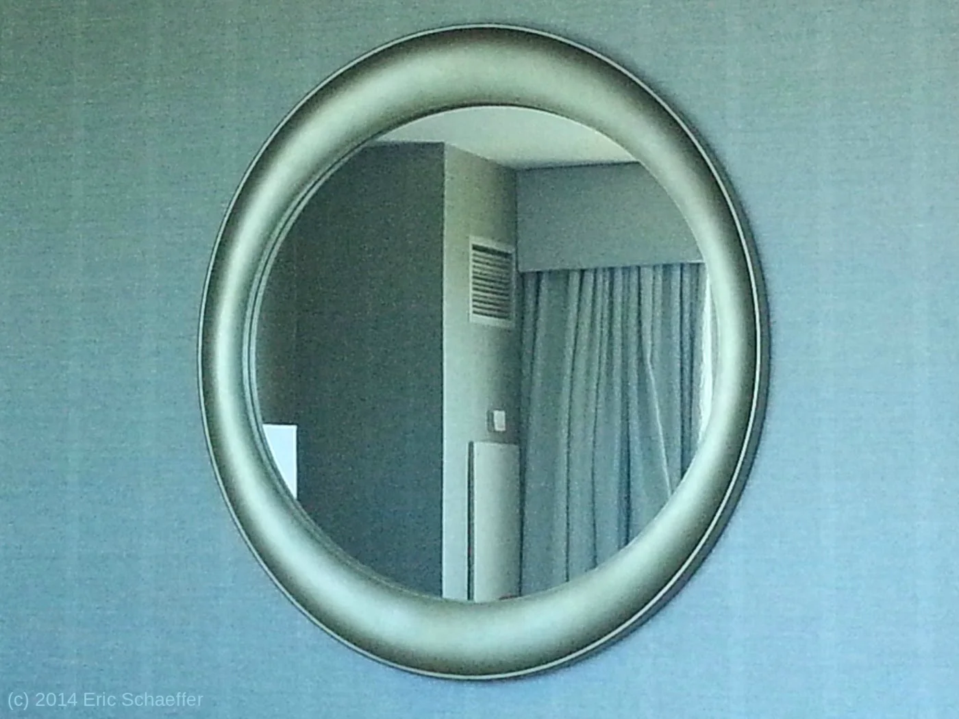 hotelmirror2.jpg