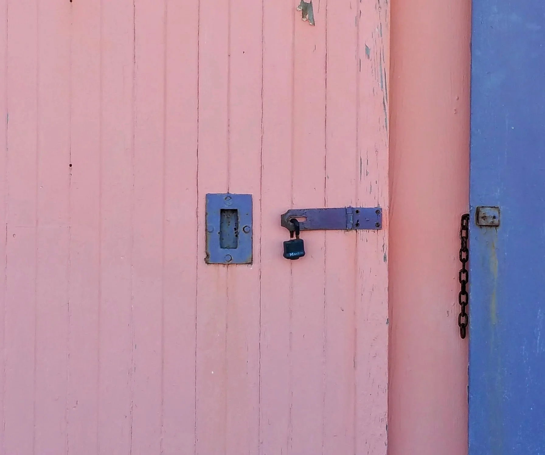 blue-handle-on-rose-door.jpg