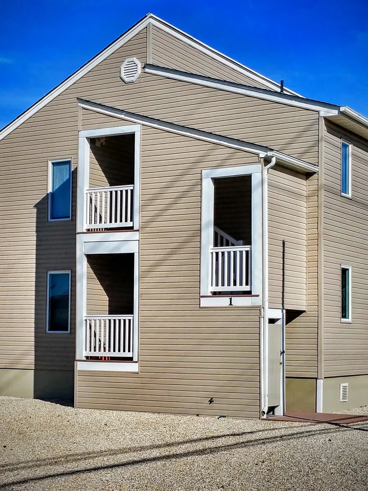 house-g.webp