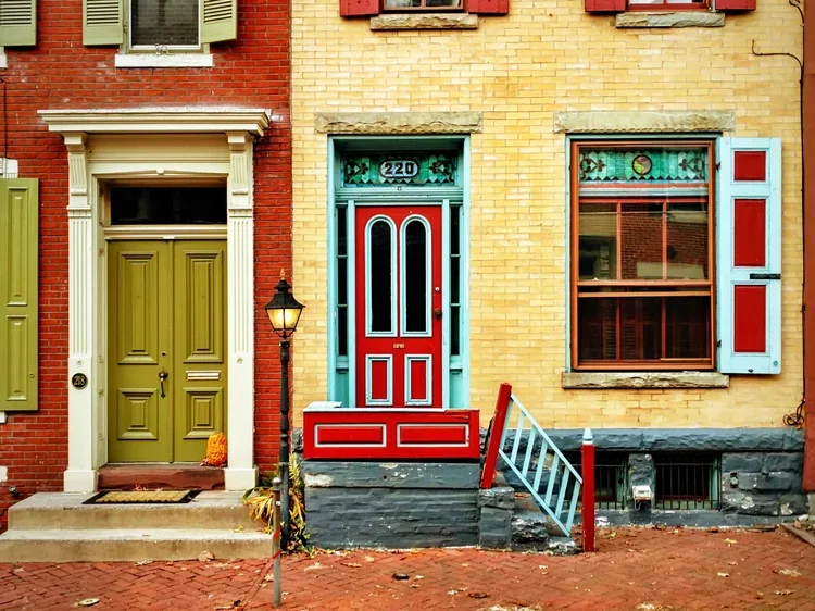 red-door-220.webp