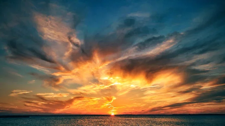 Thur-sunset-ee.webp
