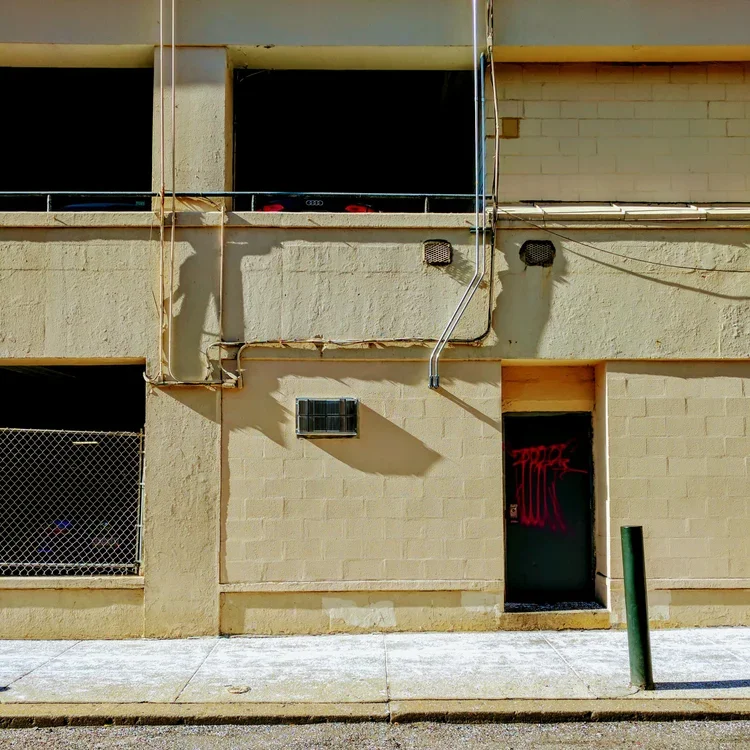 parking-e.webp