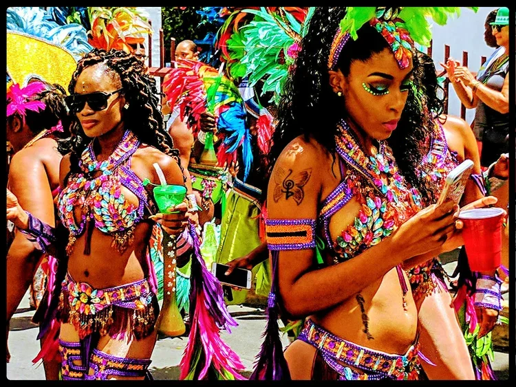 paddy-dancers-f.webp