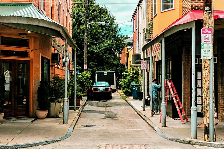 side-street.webp