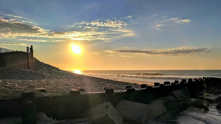sun-jetty-e.webp