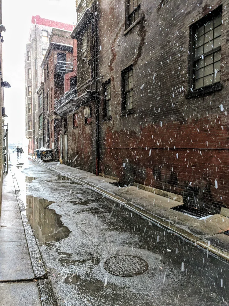 alley-snow_20171209_141057.webp