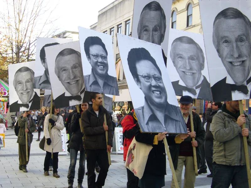 Mao Hope marching.jpg