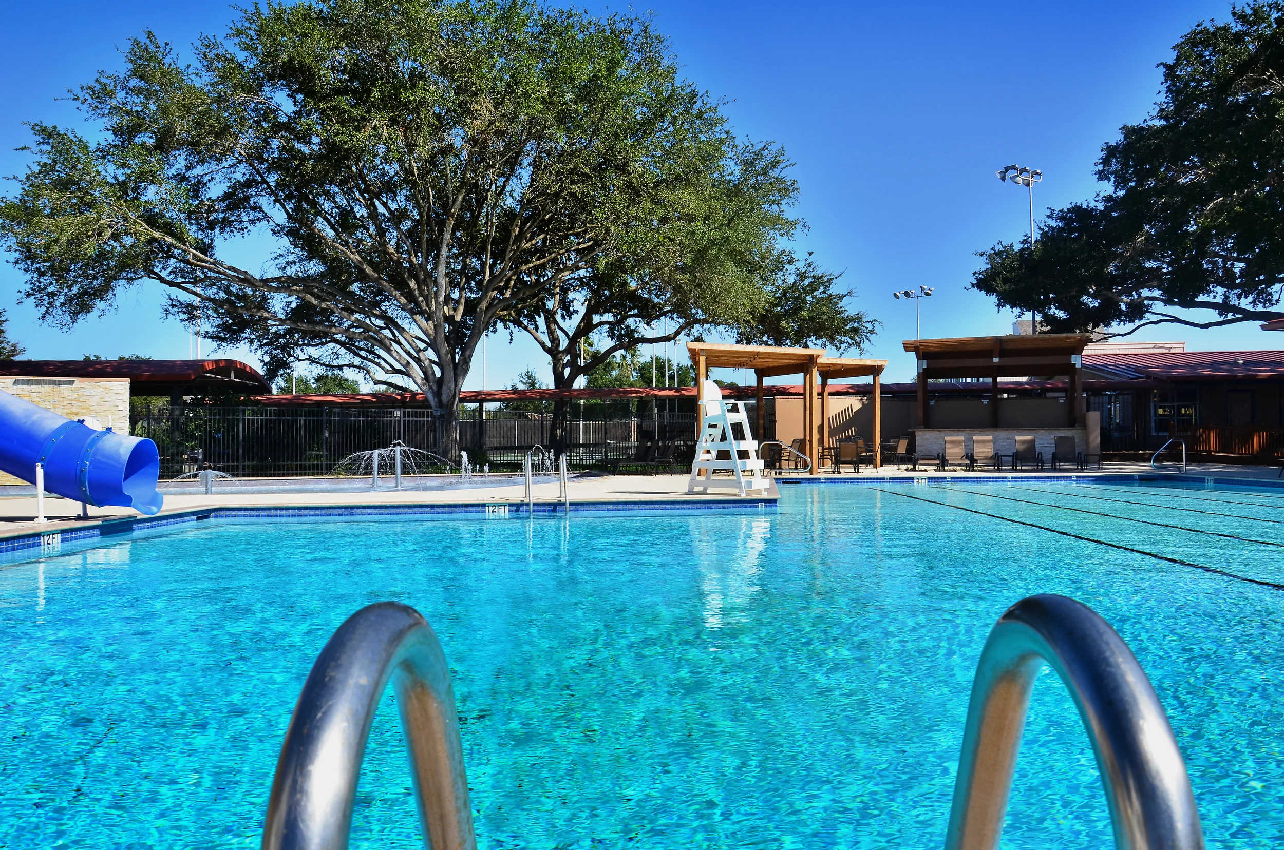 Corpus Christi Country Club Fitness, Dining and Pool Renovations