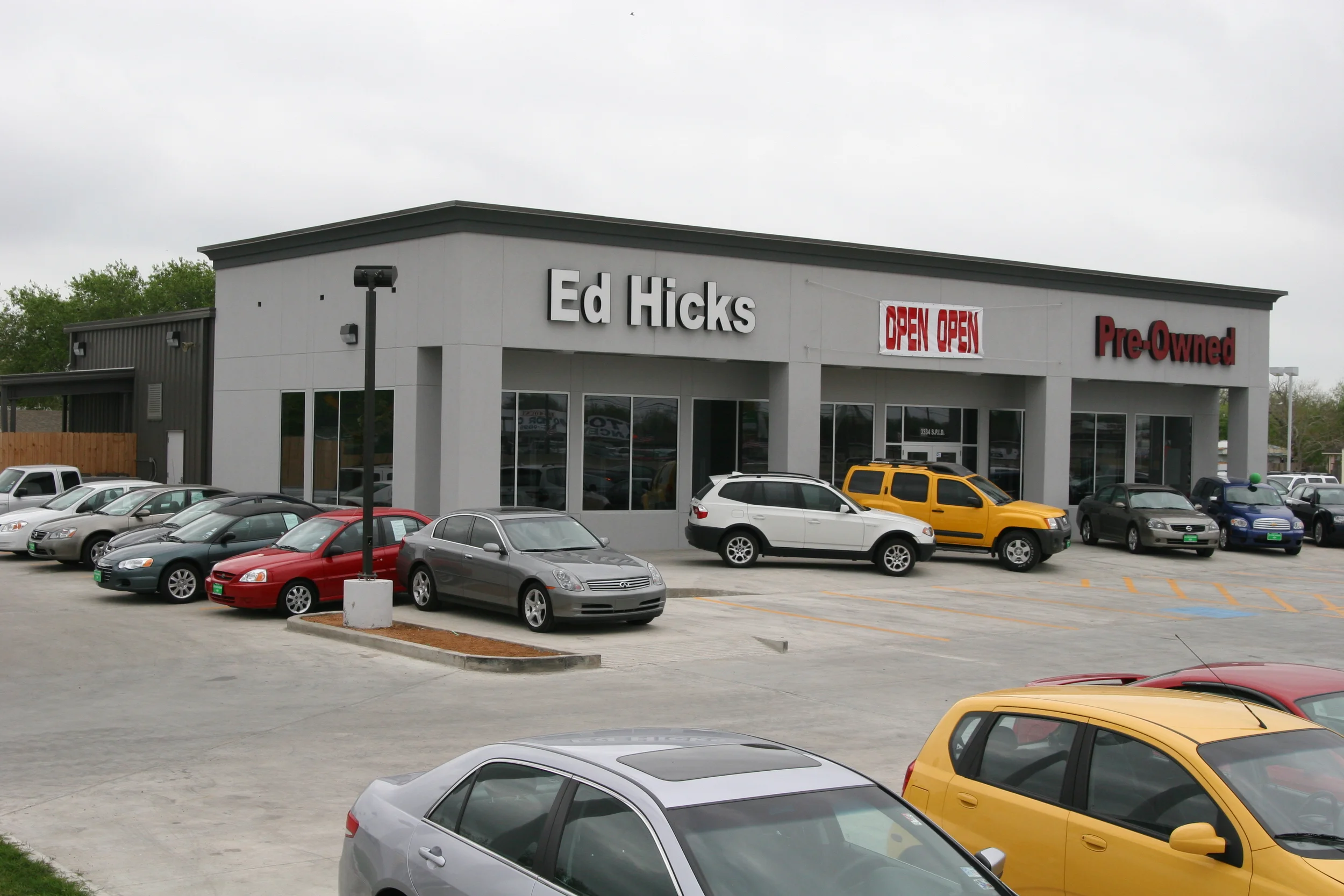 Ed Hicks Pre-Owned Dealership