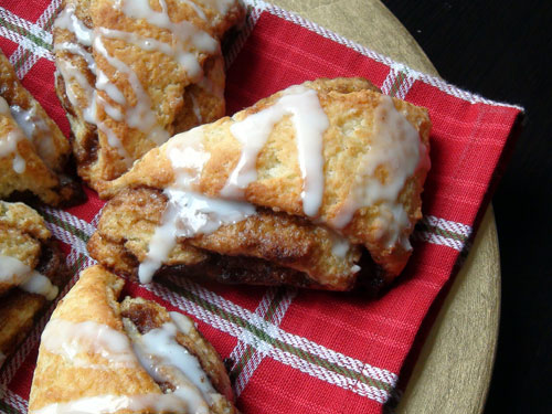 christmas-cinnamon-scones.jpg