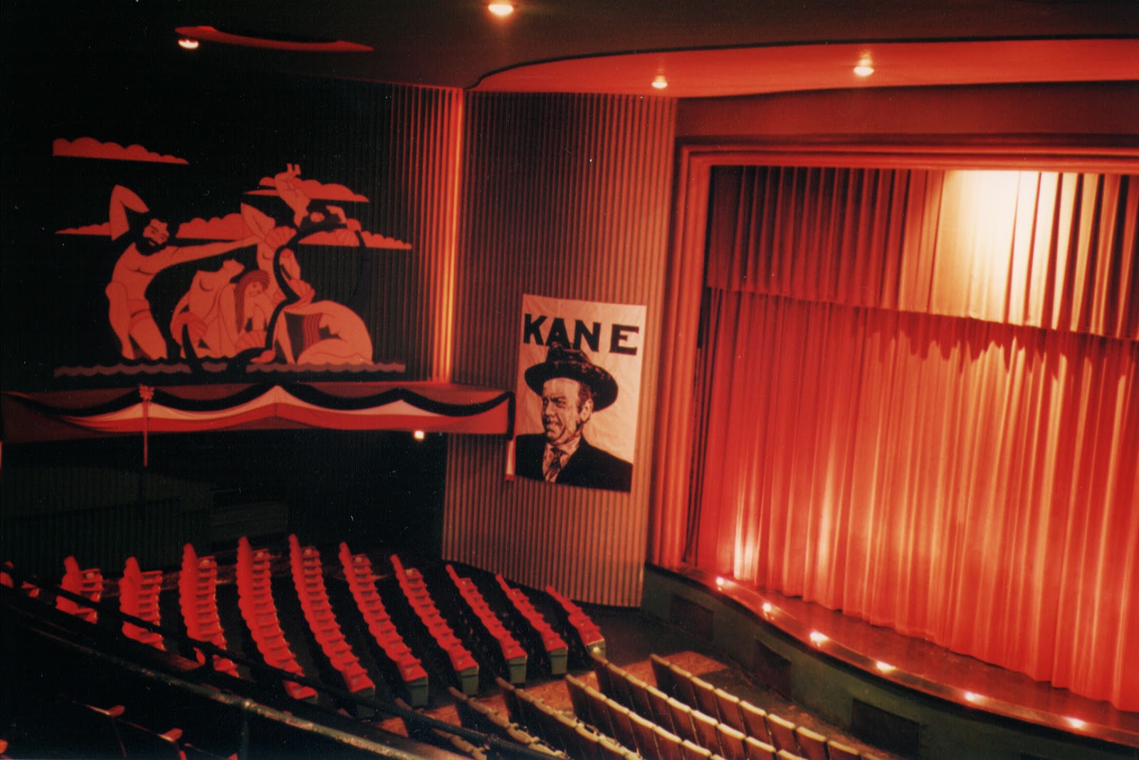 Inside of the roughly 900 seat theatre when Citizen Kane was out.