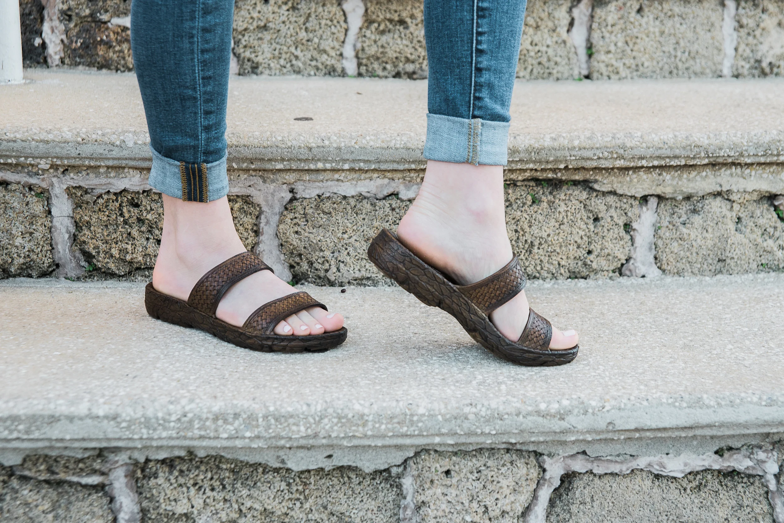 Pali Hawaii Jane Jandal ® in Dark Brown.