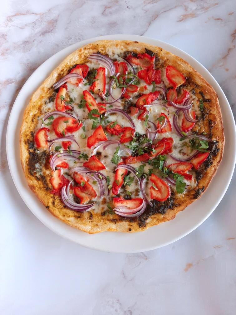 Classic Chicken Tikka Pizza