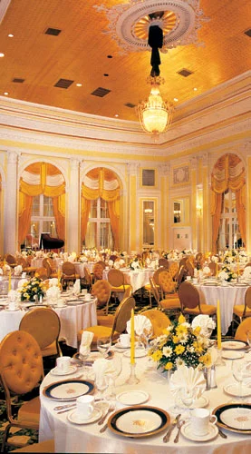 hospitality-amway-pantlind-ballroom-table.jpg