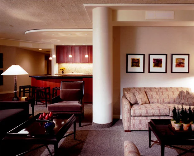 hospitality-amway-guest-suite-living-dining.jpg