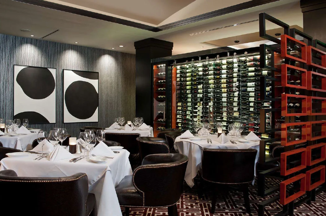 hospitality-amway-ruths-chris-dining.jpg