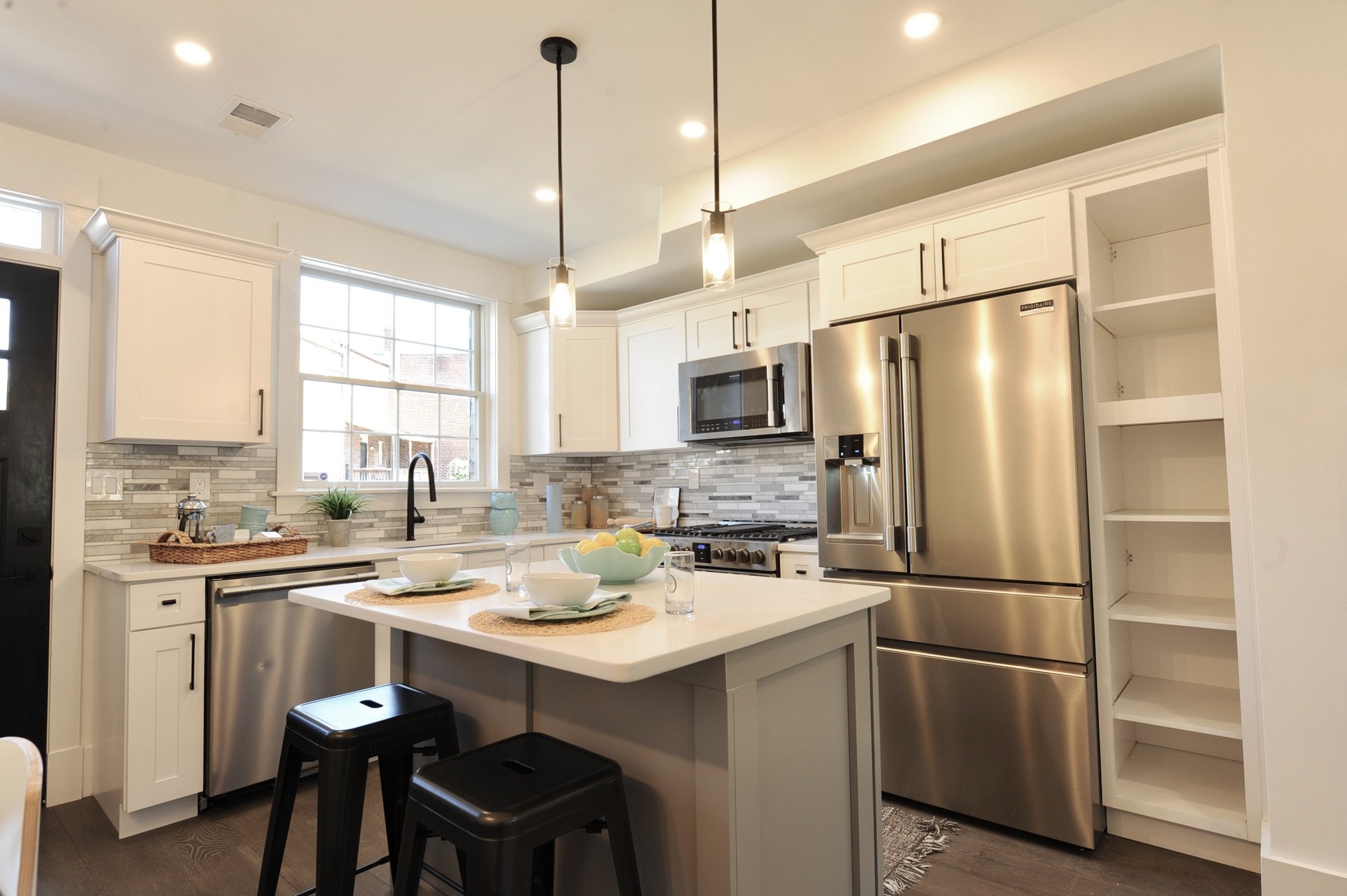 Kitchen iso 1.JPG