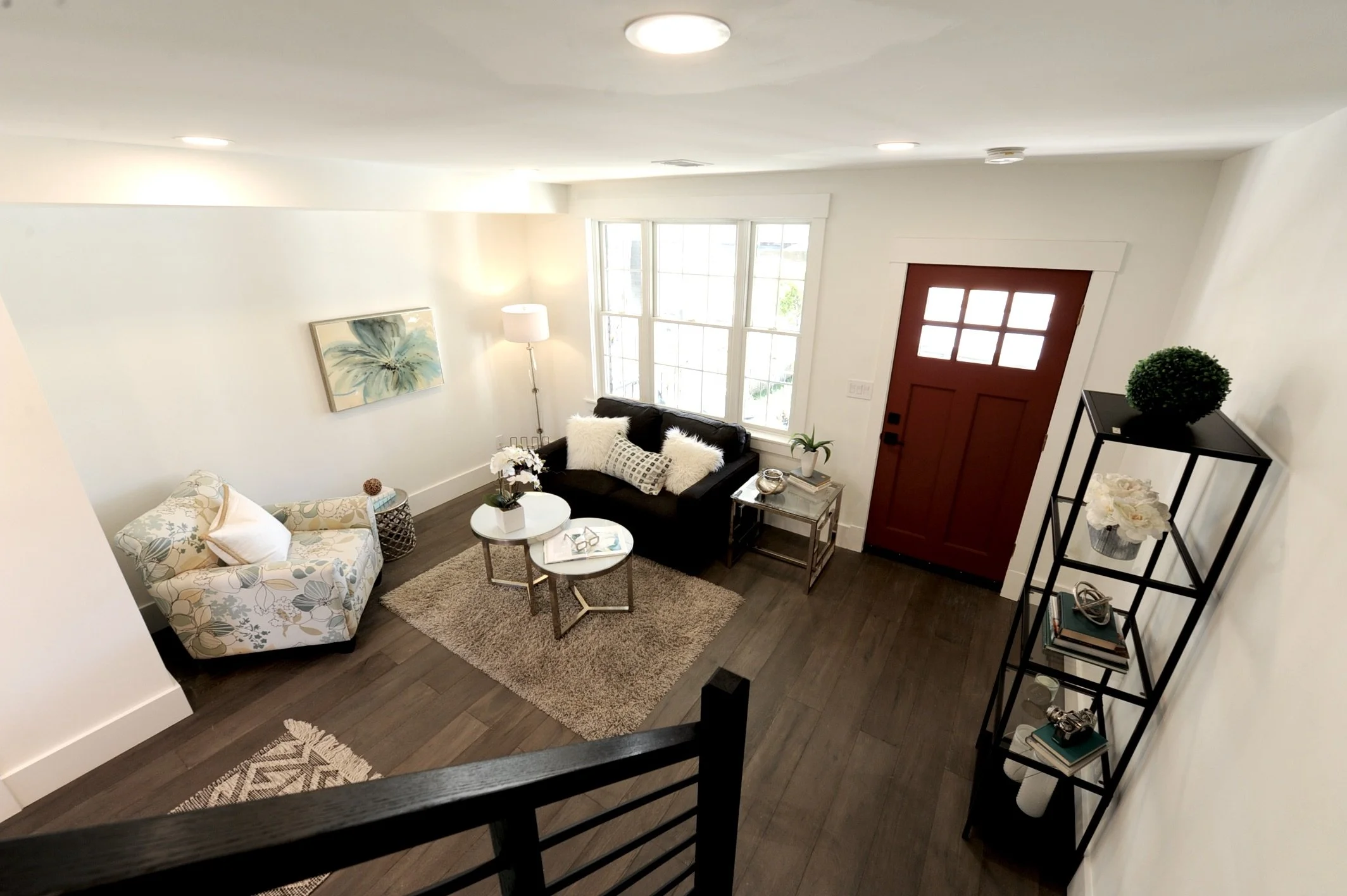 Living Rm 2.JPG