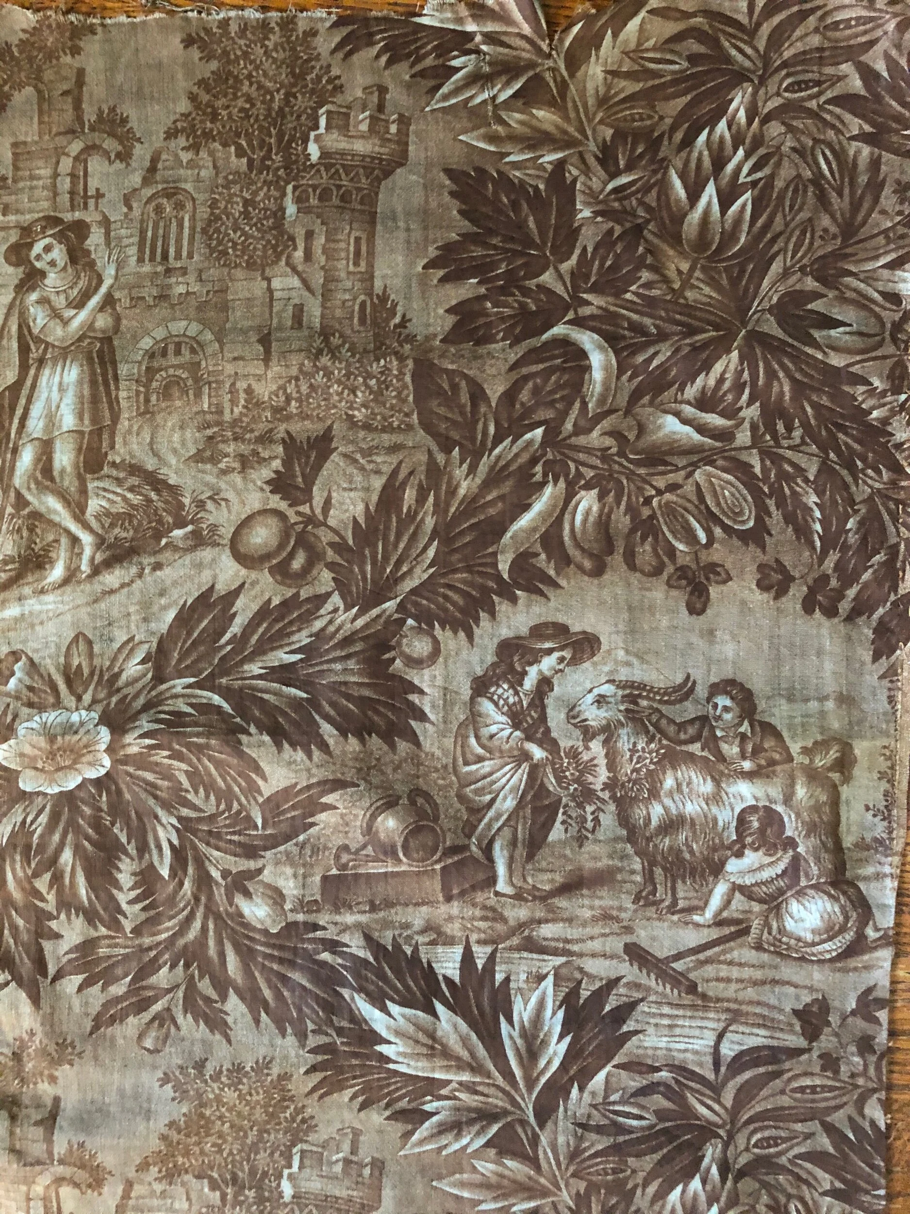 BE9B9EFB-5400-4034-8266-F2F76E095DDE