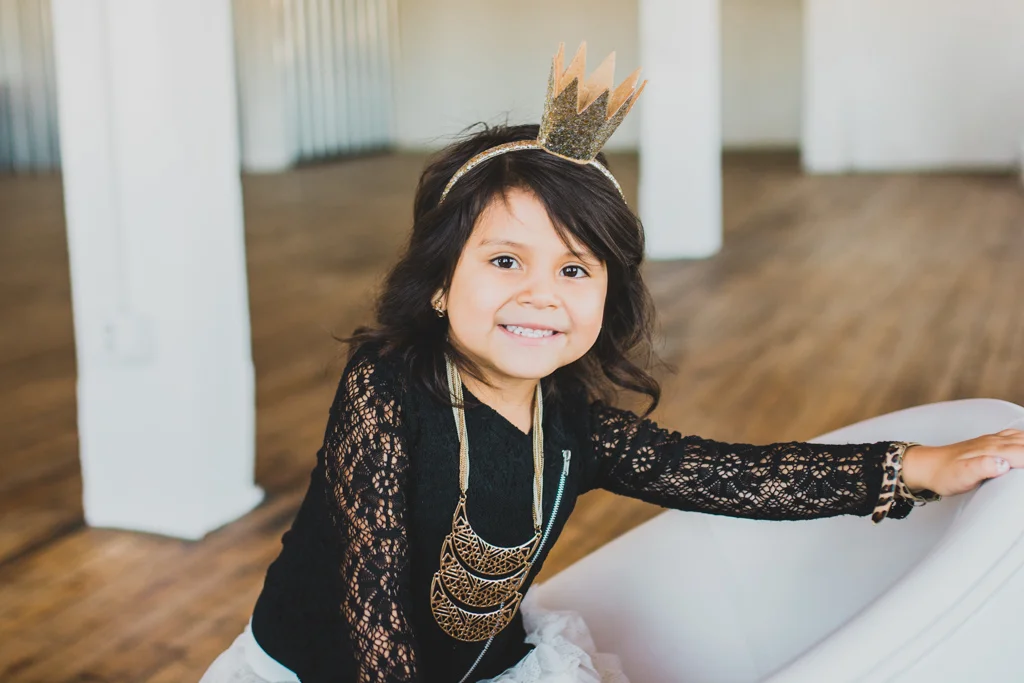Cedar | Christmas Sessions at Co-Studio, Bismarck