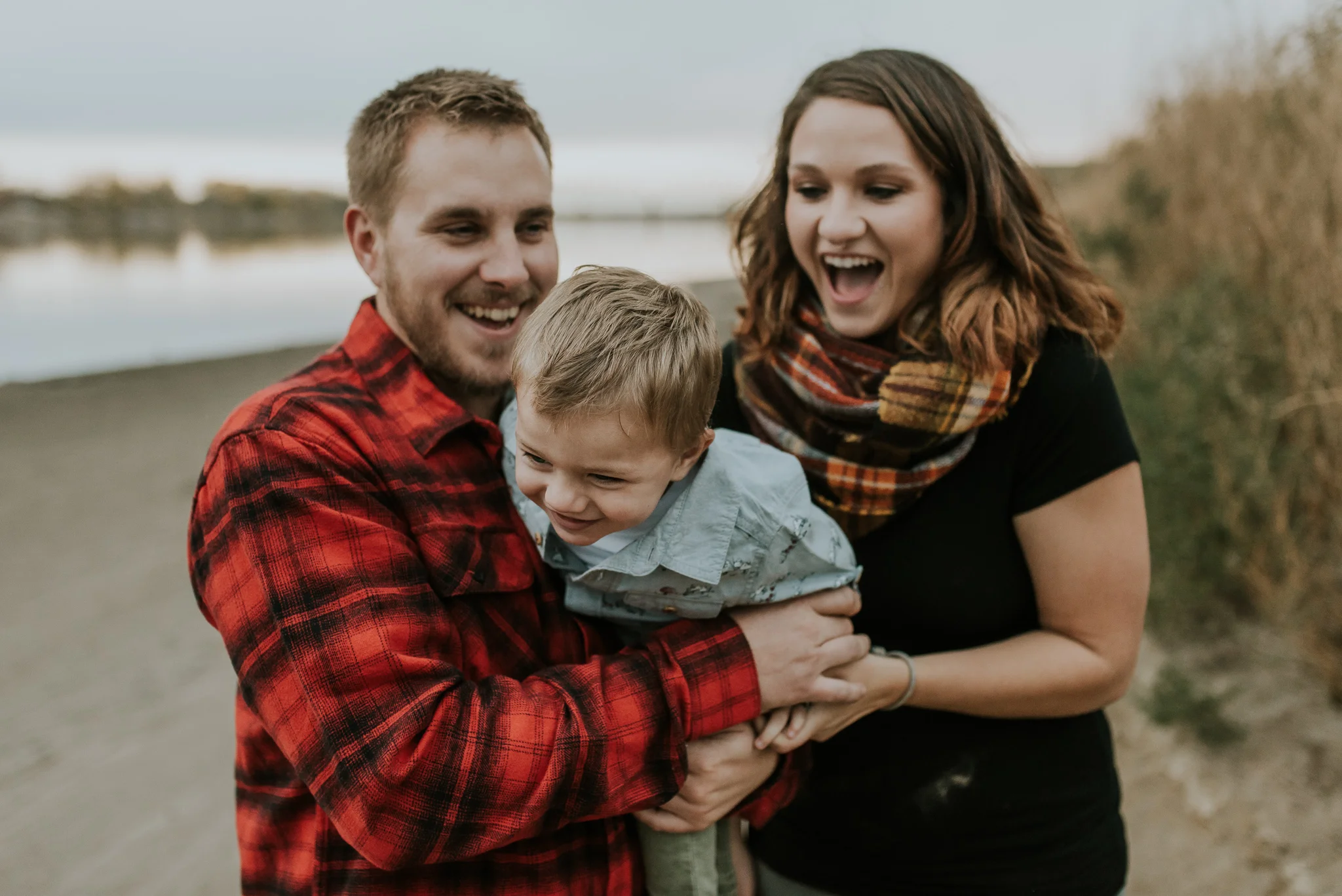 fall-family-river-kylene-bismarck-photos-28.jpg