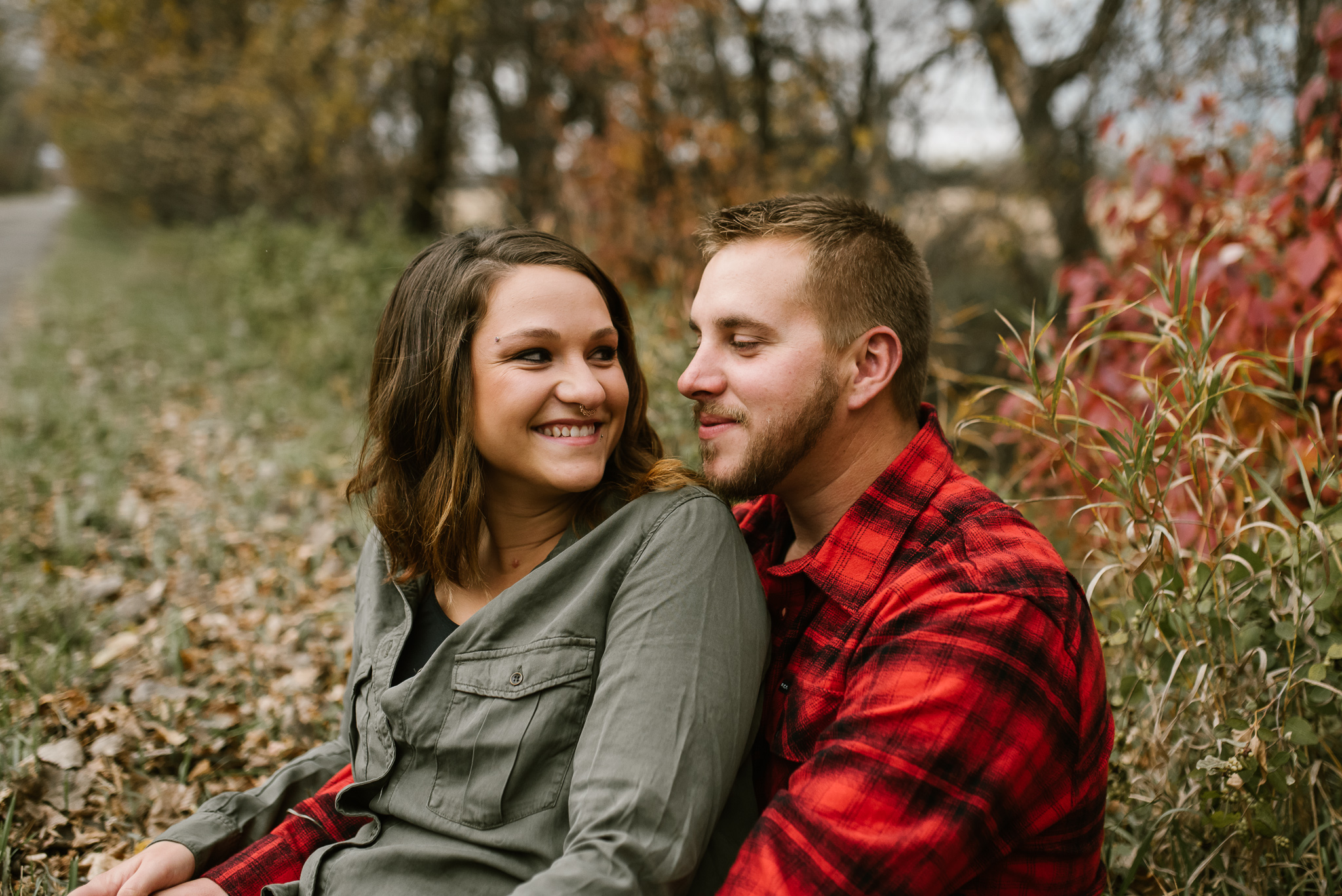 fall-engagement-bismarck-photos-6.jpg