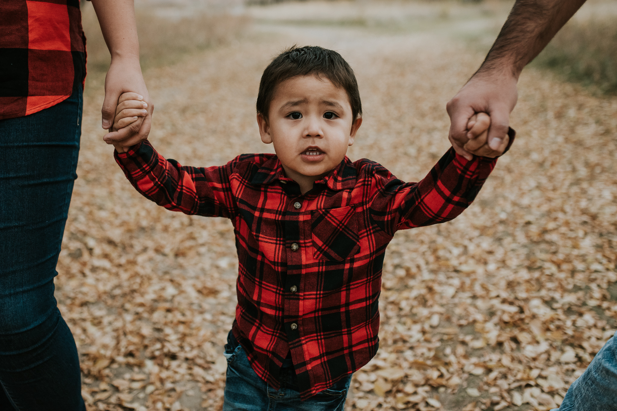 flannel-plaid-family-pictures-bismarck-fall-4.jpg