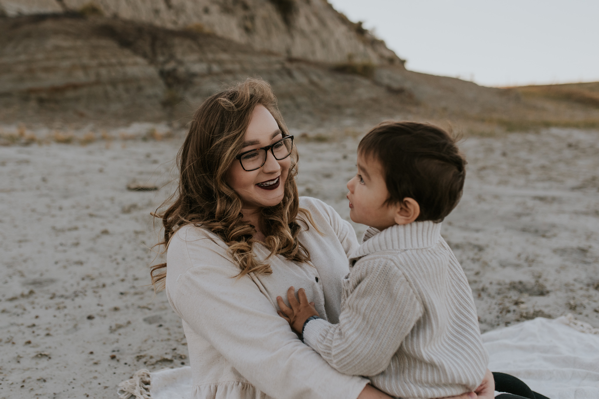 badlands-family-photographer-north-dakota-8.jpg