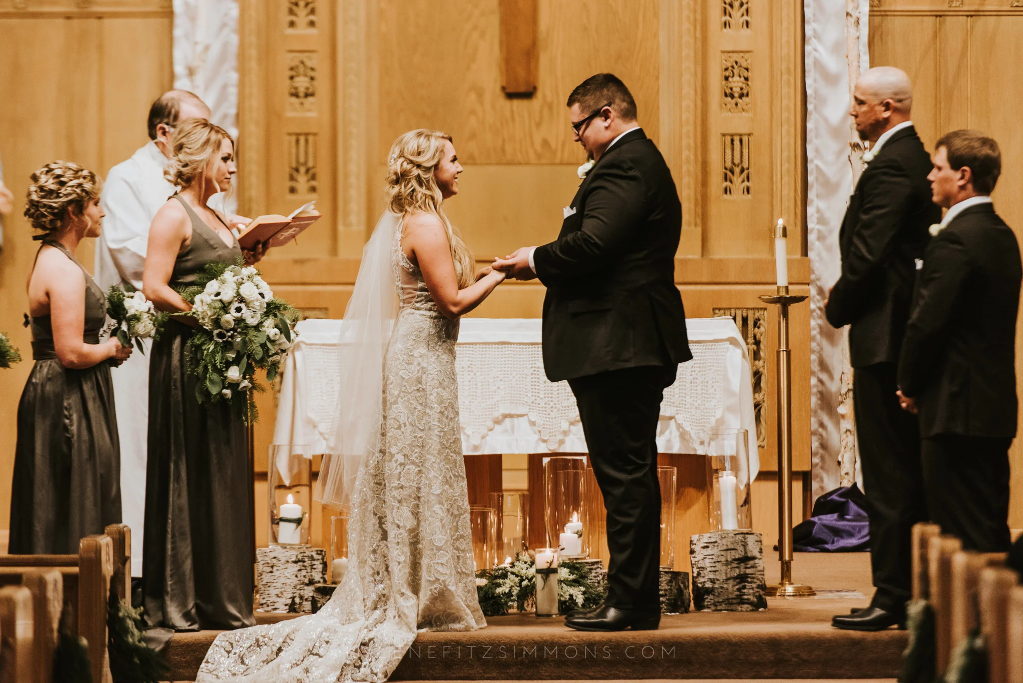 giannonatti-minnesota-winter-wedding-71.jpg