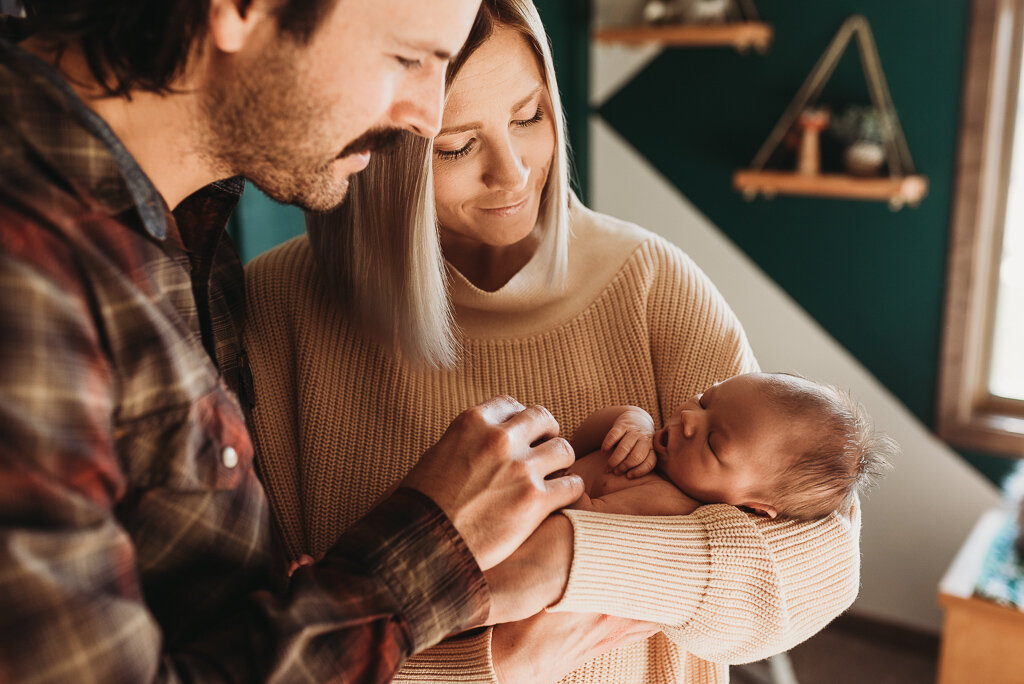 bismarck-mandan-newborn-photography-home-1.jpg