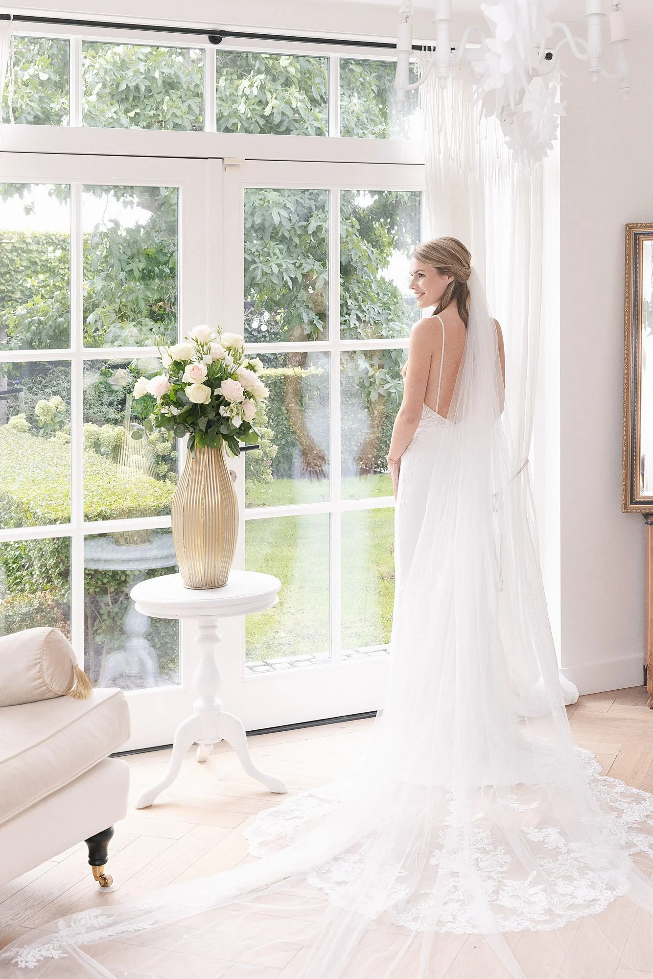 LM592_FAV_014 PROMO.jpg