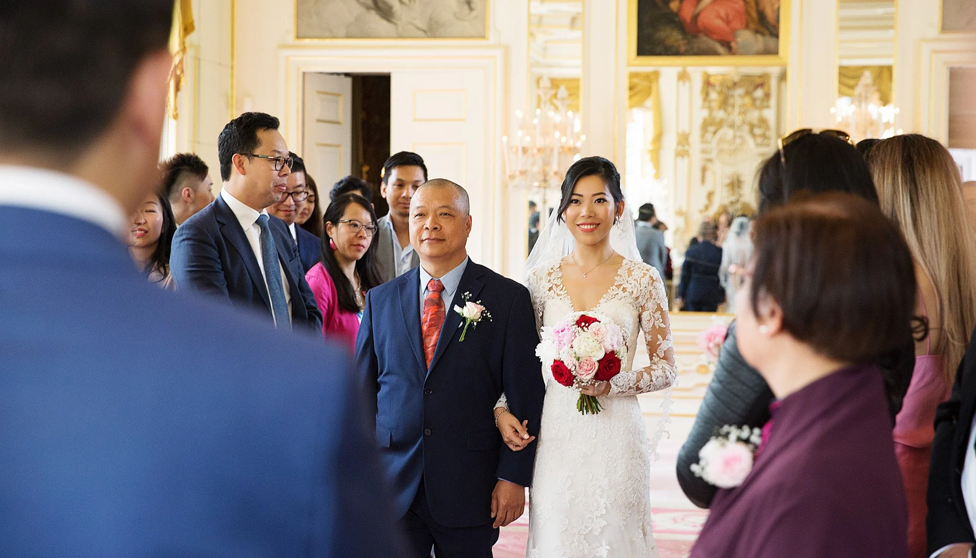 LM425B_FAV051_t PROMO.jpg