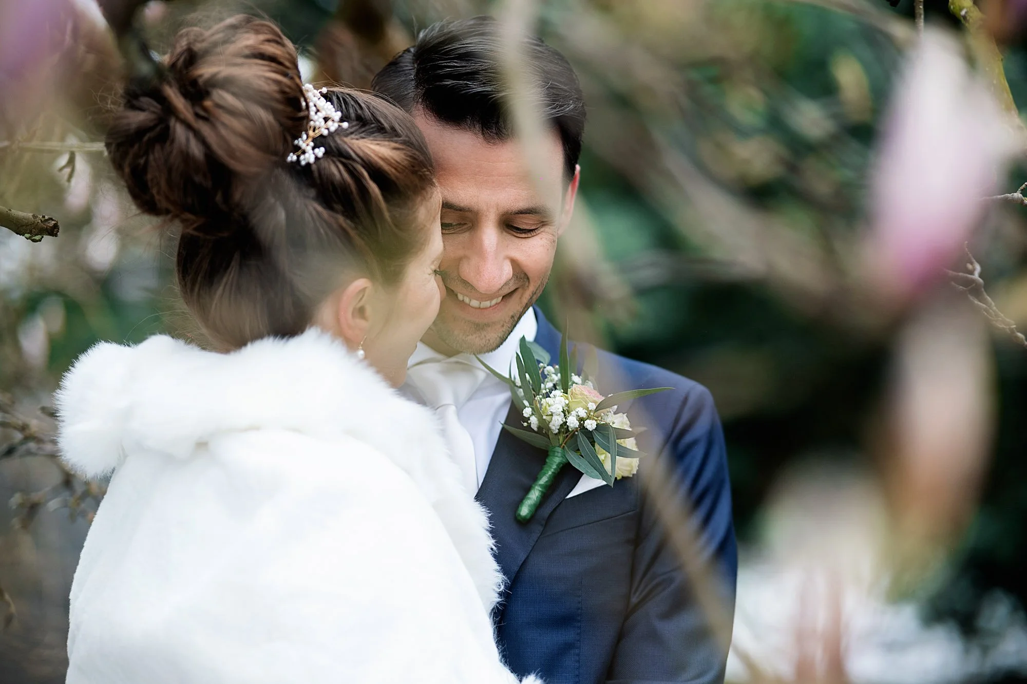 LM554_FAV043 PROMO.jpg